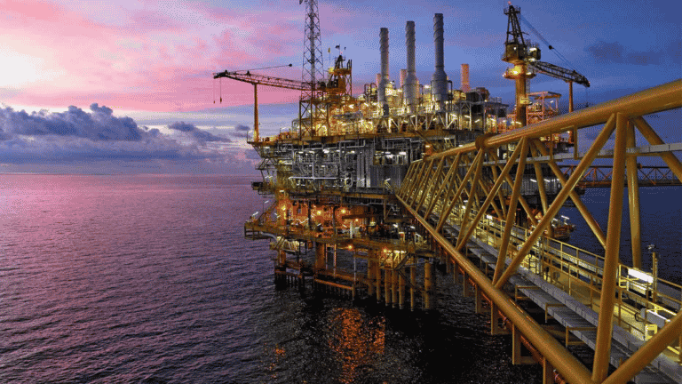 What is an oil rig and how does it operate?